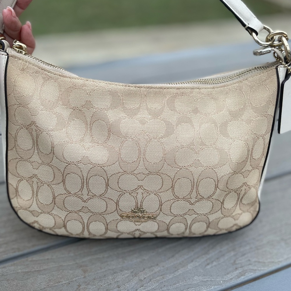 Coach Chelsea Signature Shoulder Bag